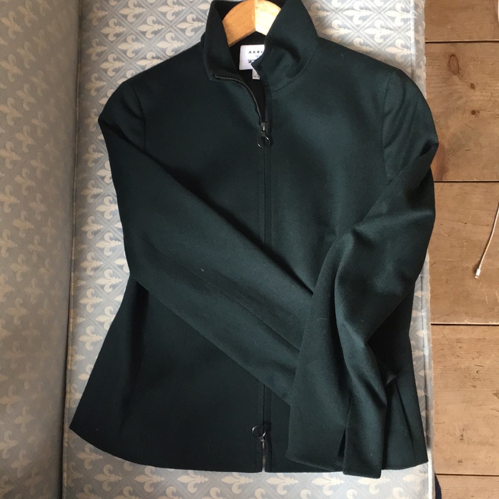 AKRIS blazer. Never worn, gorgeous WOOL!